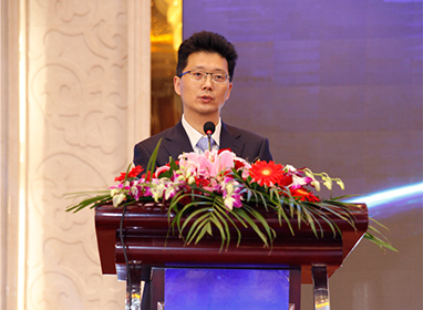 持續(xù)實(shí)現(xiàn)“走出去與引進(jìn)來”深化與木地板行業(yè)的合作，推動木地板行業(yè)的發(fā)展壯大。